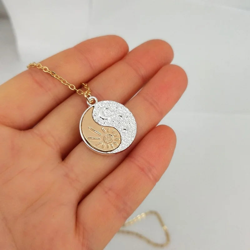 hzew 25mm*19mm new Pair Of Celestial gold Sun And silver color Moon Necklaces Best Friends Gift For Friend men women