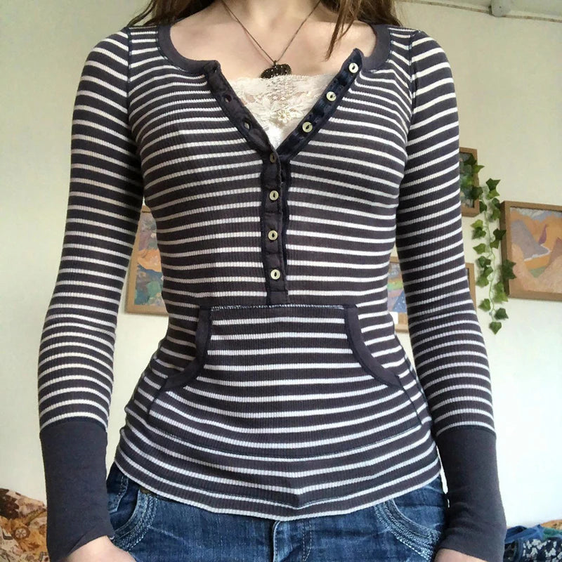 Y2K Grunge Emo 00s Vintage T Shirt Black Grey Striped V Neck Long Sleeve Jumper Tops Chic Women Autumn Retro Mall Goth Tees